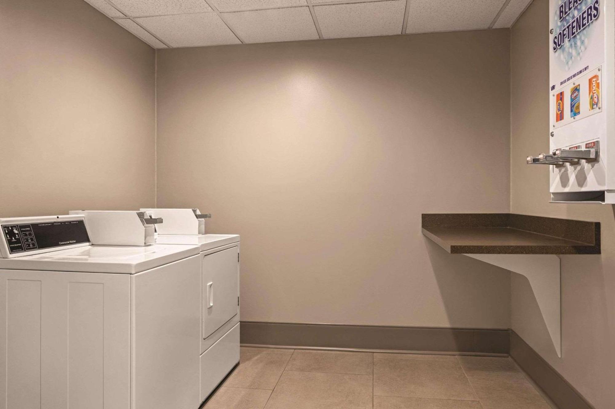 Country Inn & Suites By Radisson, Georgetown, Ky Buitenkant foto